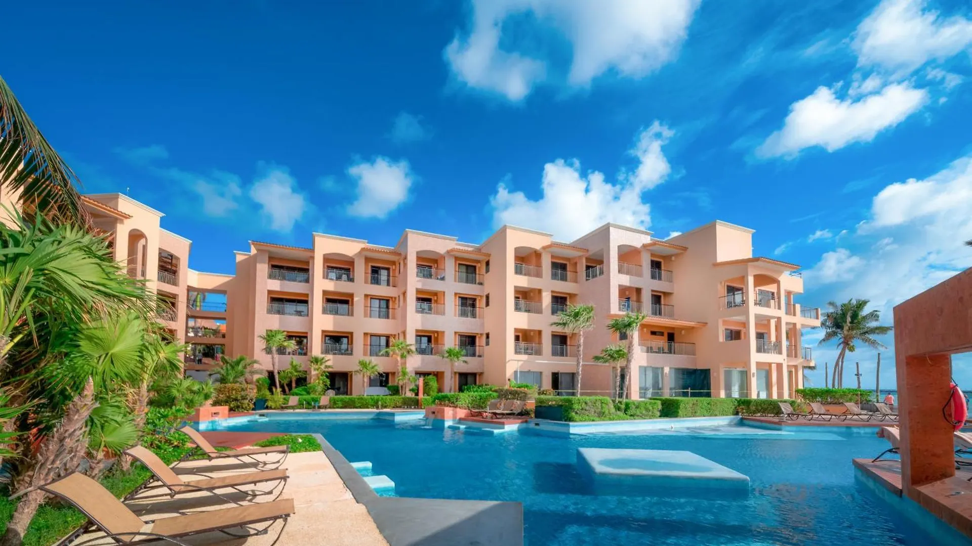 Apartment Luxury Beachfront Condo With 3 Bedrooms & Ocean View - El Faro Residences Playa del Carmen Mexico