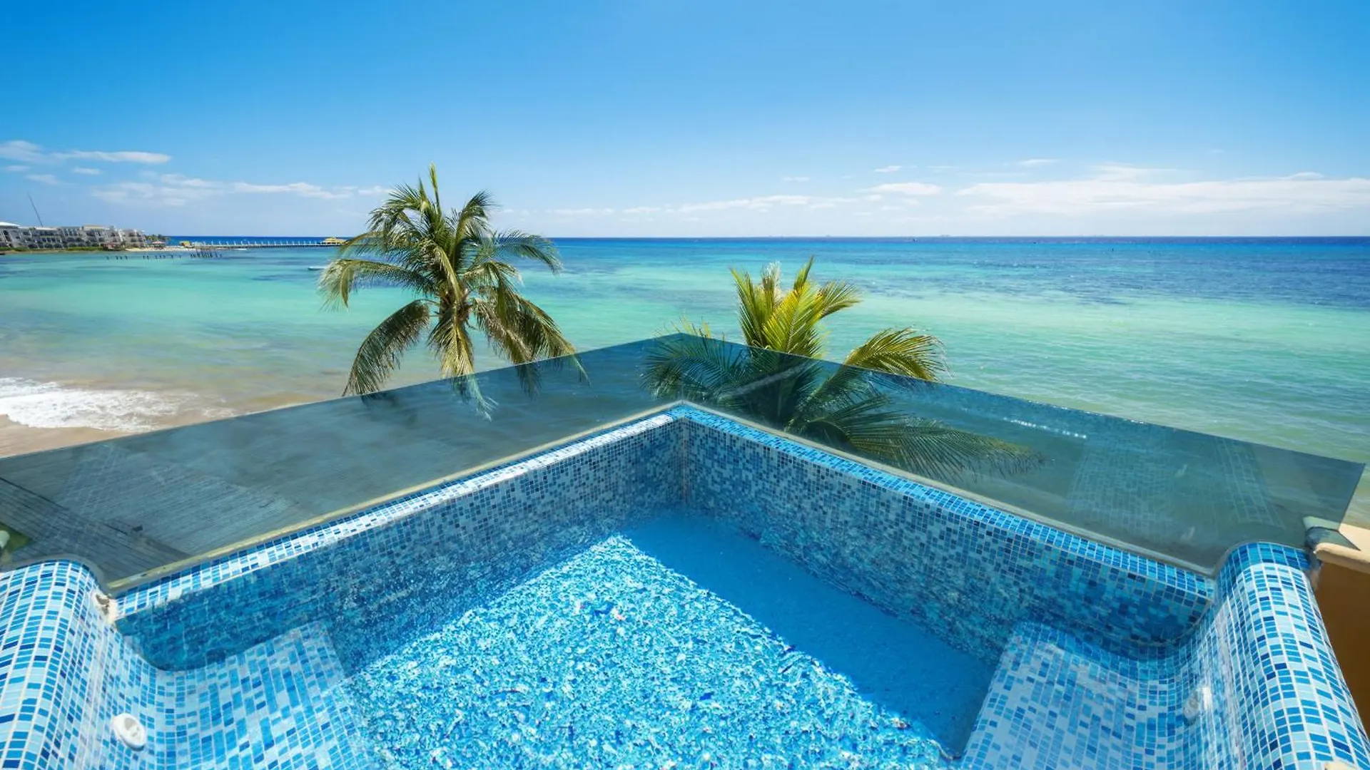 Apartment Luxury Beachfront Condo With 3 Bedrooms & Ocean View - El Faro Residences Playa del Carmen Mexico