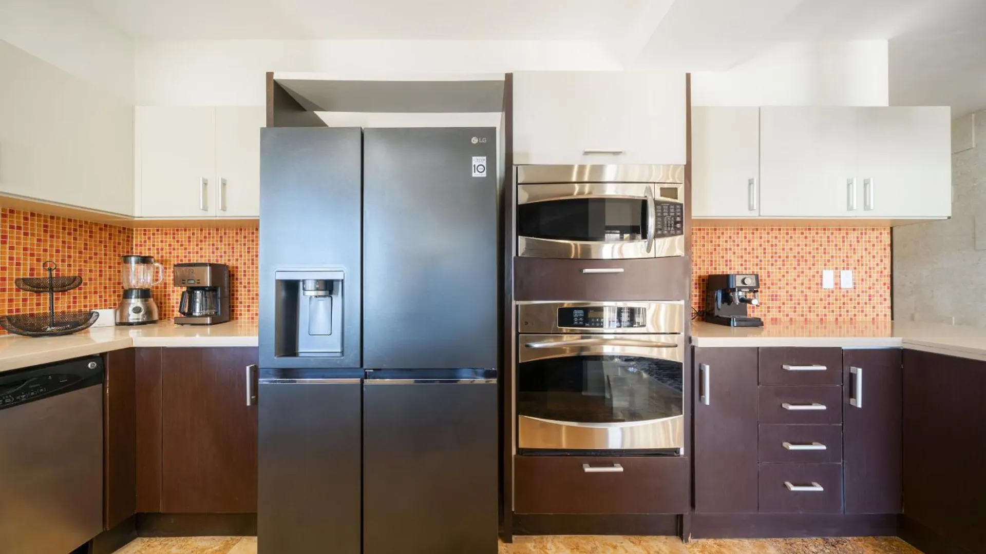 Luxury Beachfront Condo With 3 Bedrooms & Ocean View - El Faro Residences Playa del Carmen Apartment